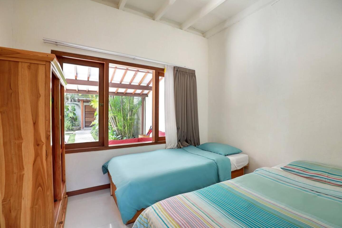 Super Value 4 Bedroom, Walk To Bintang Supermarket Seminyak  Exterior photo