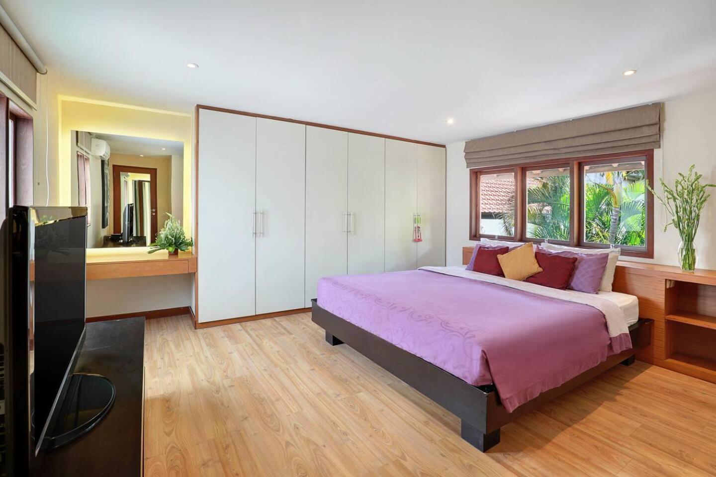 Super Value 4 Bedroom, Walk To Bintang Supermarket Seminyak  Exterior photo